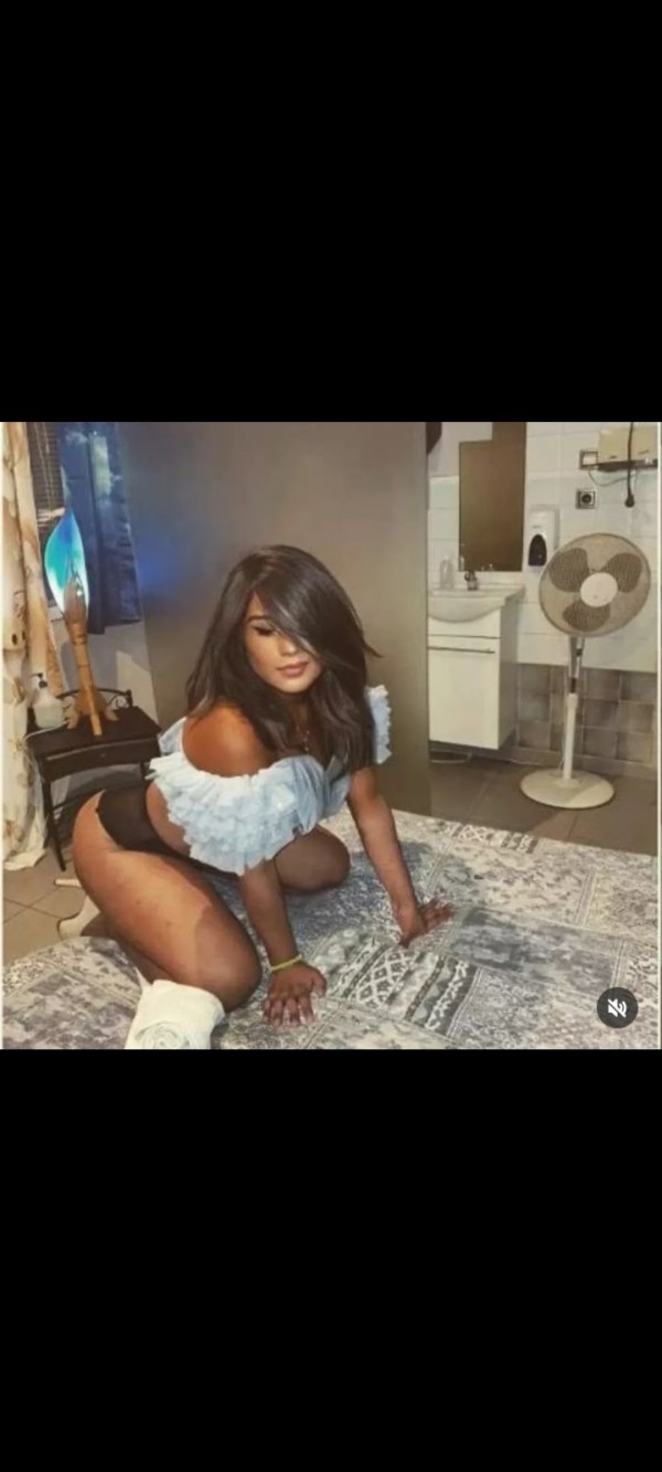 NUEVA AQUI EN DONOSTI TRANS JOVENCITA