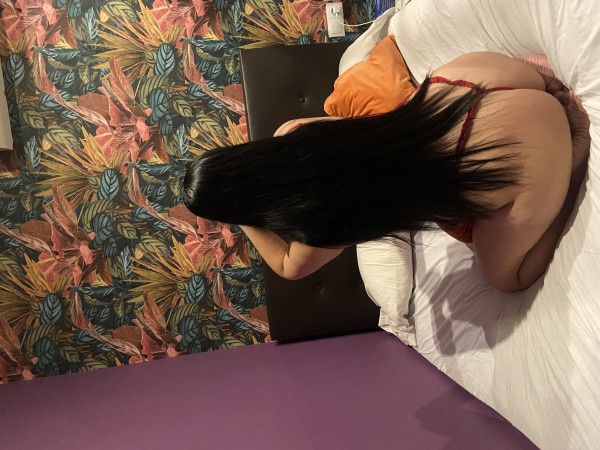 SOFIA LINDA Y SENSUAL RECIÉN LLEGADA A LA CIUDAD