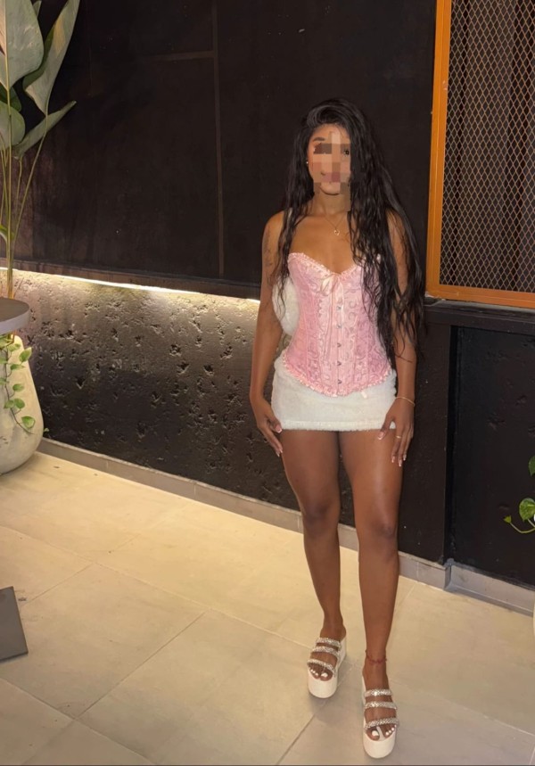 MORBOSA Y MUY CALIENTE