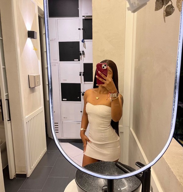 MORBOSA Y MUY CALIENTE