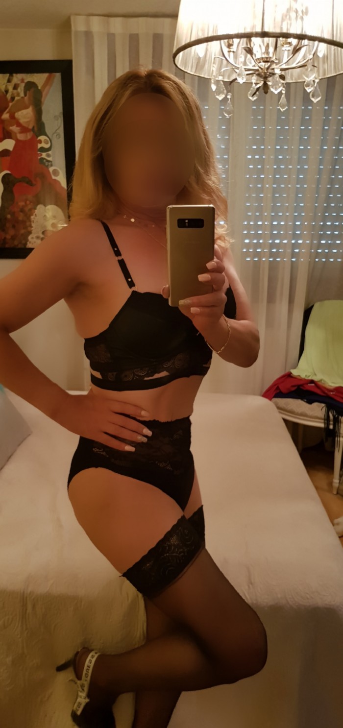 Amanda transexual masajista profesional asturiana