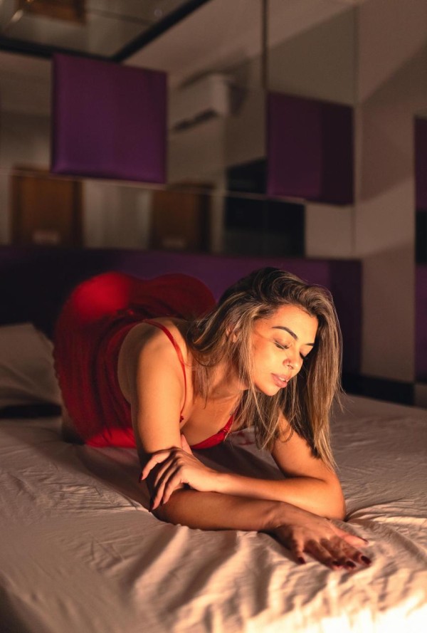 Kelly mejor francés natural e griego