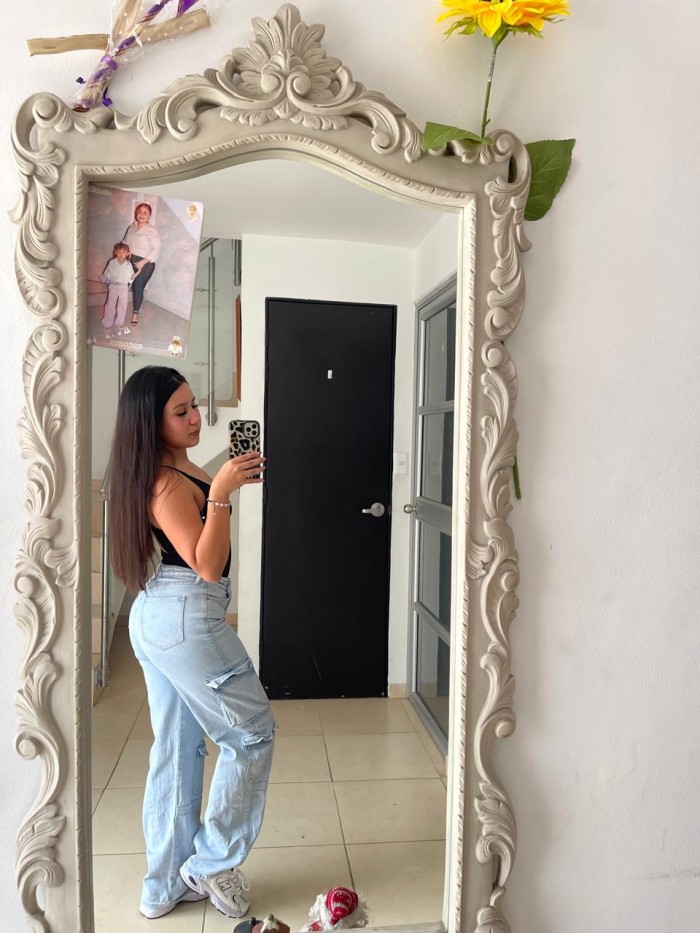 Joven colombianita muy dulce , place total