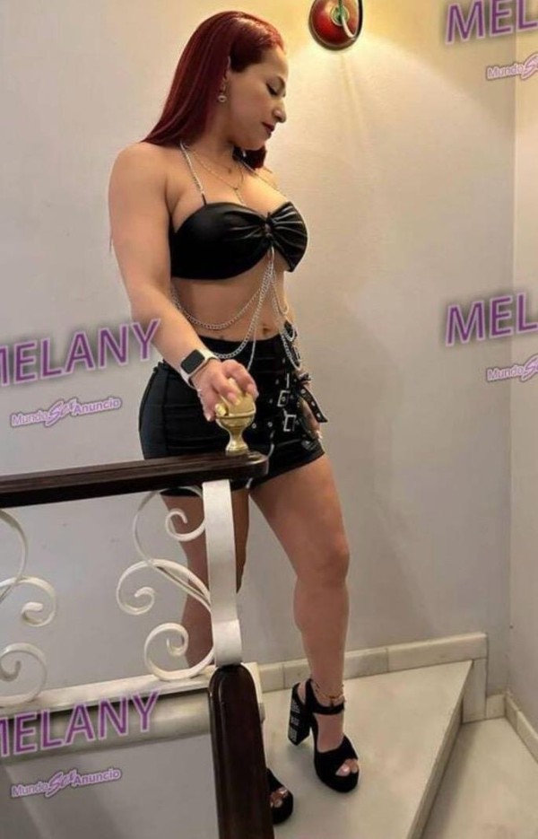 Melany, fiestera impresionante en Benalmádena