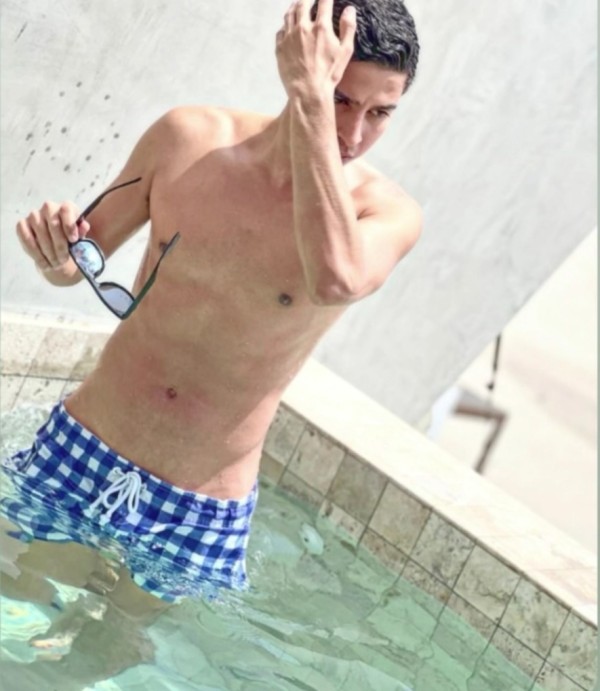 Chaval sexy acompañante vip para chicos