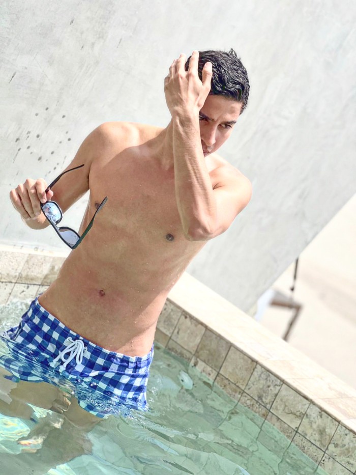 Jovencito sexy y juguetón Patraix para chicos