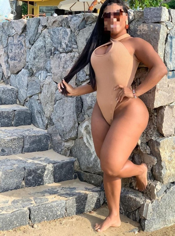 Súper completa con griego incluido la mejor mamada!