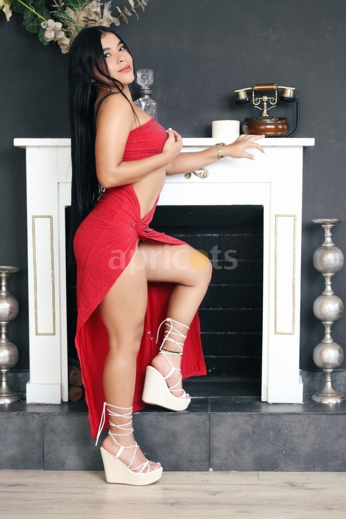 PAULINA. SEXY COLOMBIANA DE 19 AÑOS