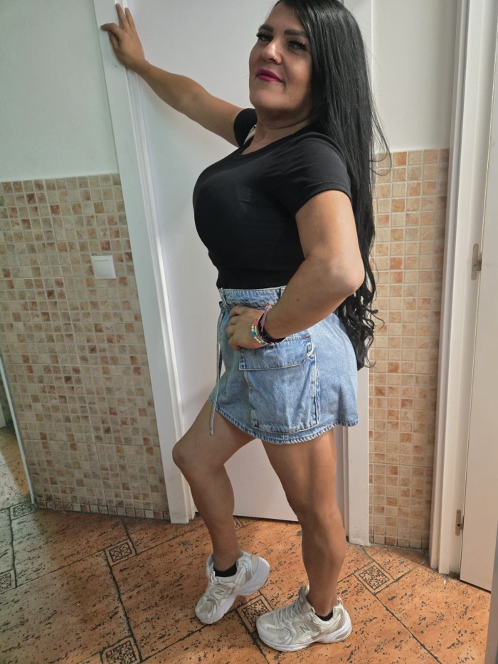 Valeria transexual hago salidas y videollamada