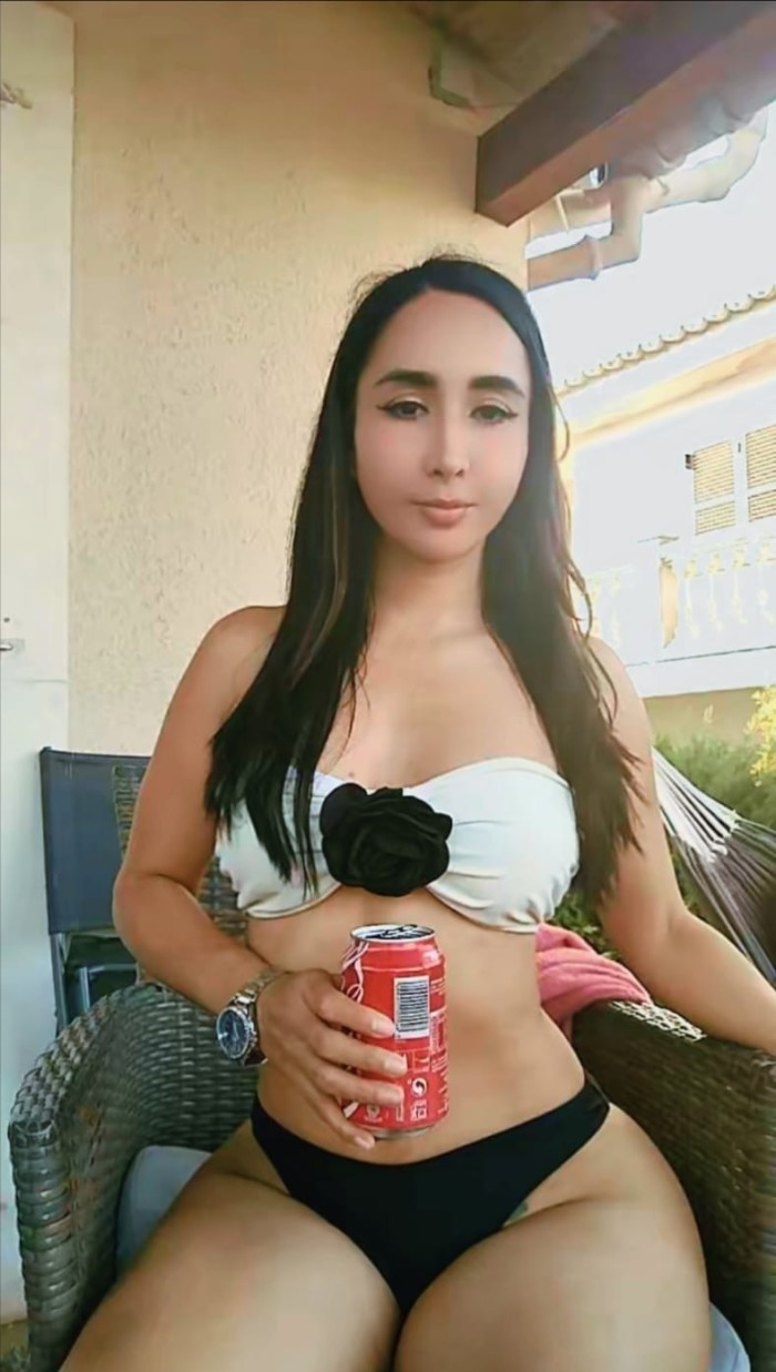 LA REINA CULIONA ARDIENTE VEN CULEAME RICO COMPLET