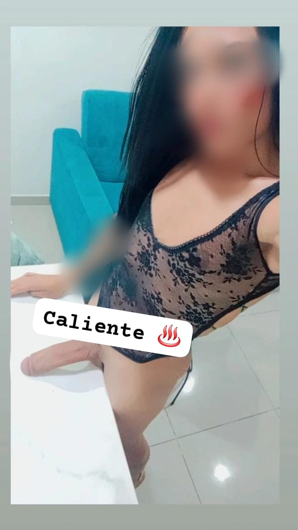 Tu puta caliente en tu zona