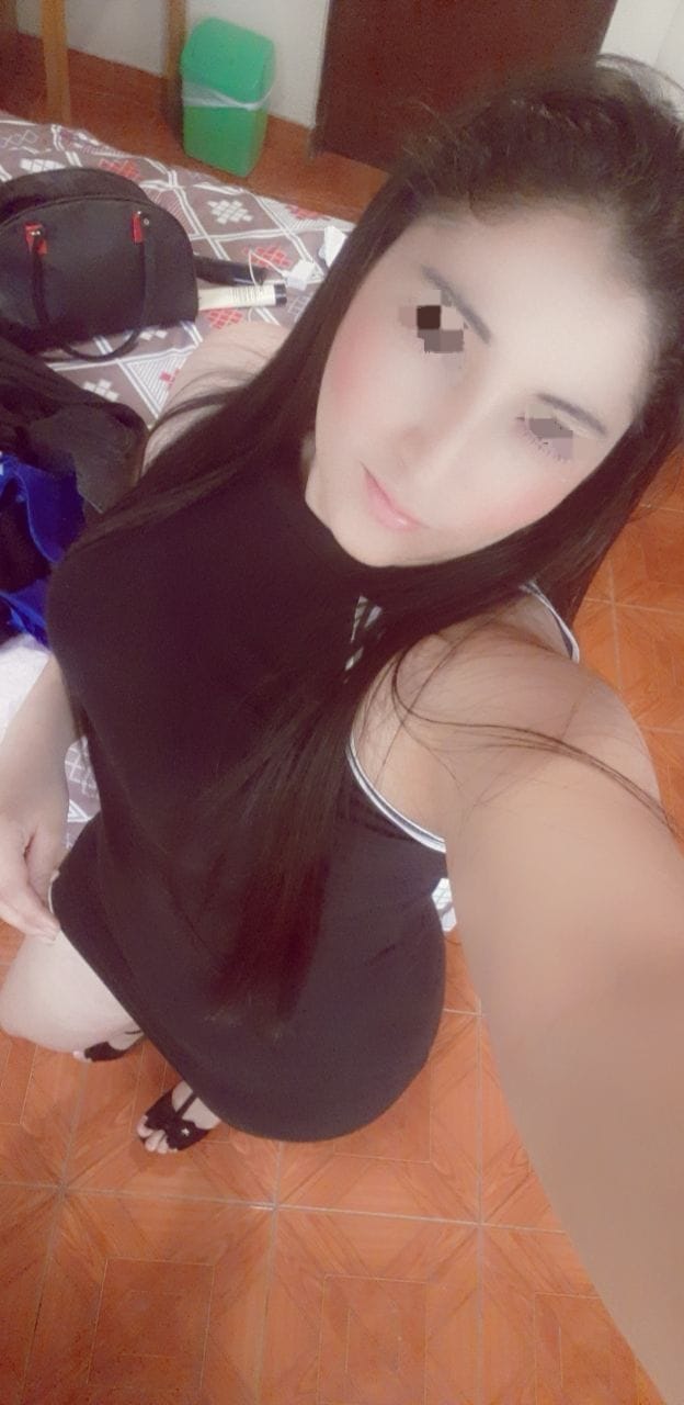 DANA, MAMASITA ECUATORIANA DE PIEL BLANQUITA