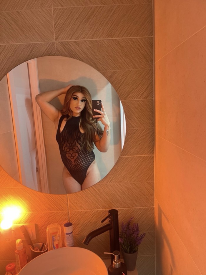 Verónica real dominante viciosa 24Horas