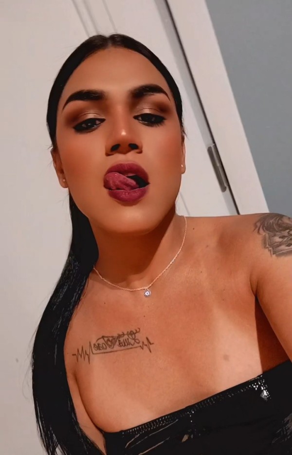 Chica tráns 25 años en Segovia