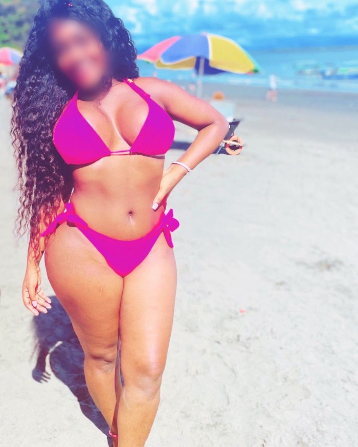 Espectacular morenita colombiana en Alzira