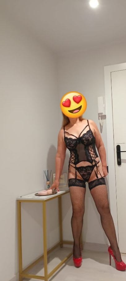 MAICA Madurita MILF Sexy y Cachonda con ganas de gozar