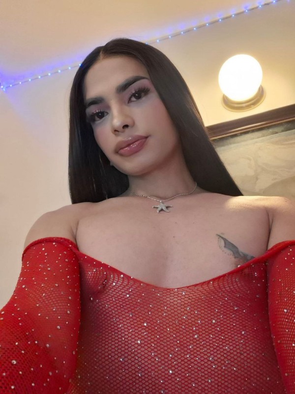 NIÑATA  POLLONA COLOMBIANA CACHONDA POLLONA FIESTERA