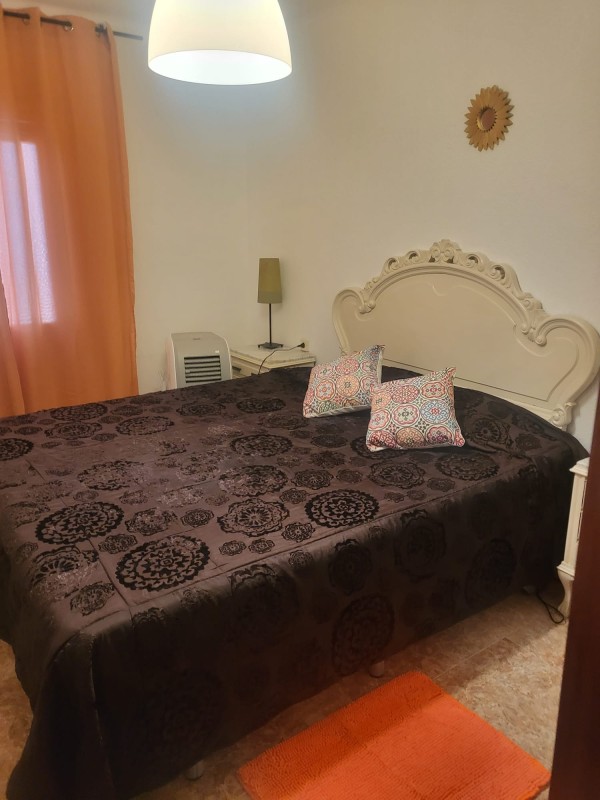 Habitación libre en Almería