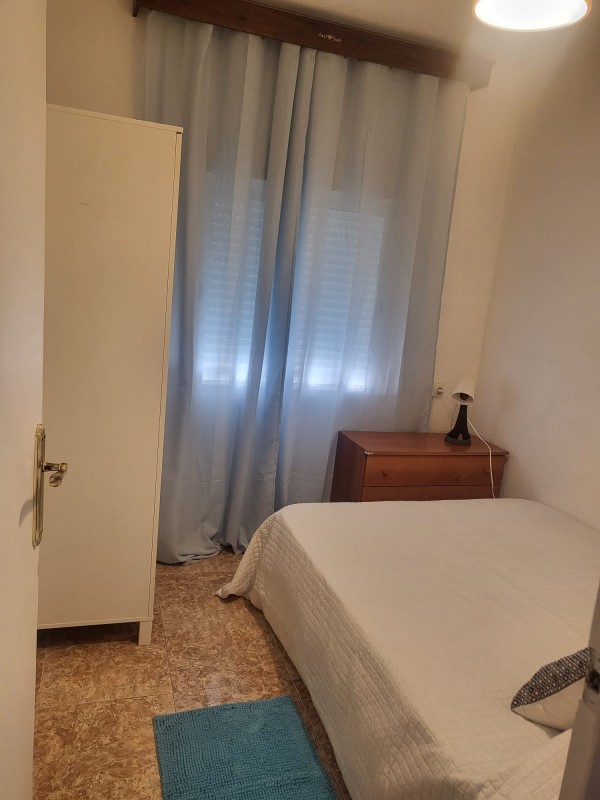 Habitación libre en Almería