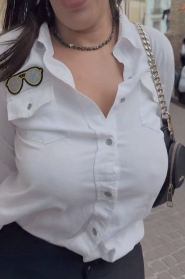 MADURA PODEROSA ELEGANTE DOMINÁ FANTASÍAS DESPLAZÓ