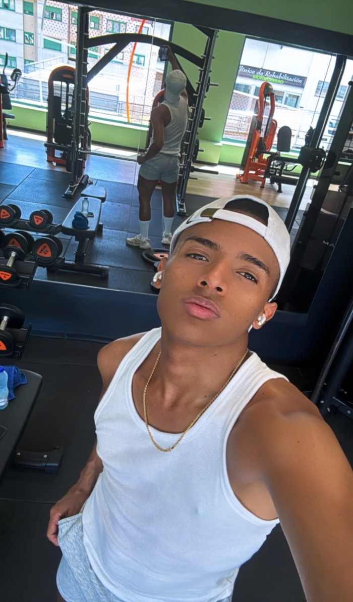 Tu Mejor Opción… 21cm de placer DISPONIBLE