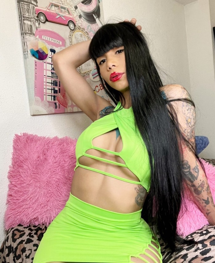 Geraldine estupenda chica Colombiana ardiente