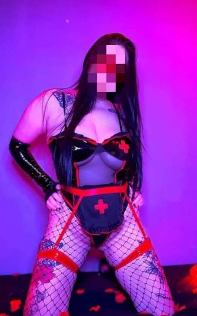 Latina cariñosa