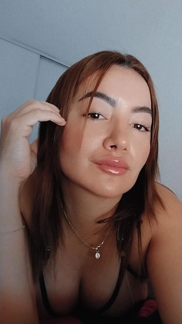 Sexy y Fiestera disponible las 24/hr en calle mercedes domingo plaza elípti