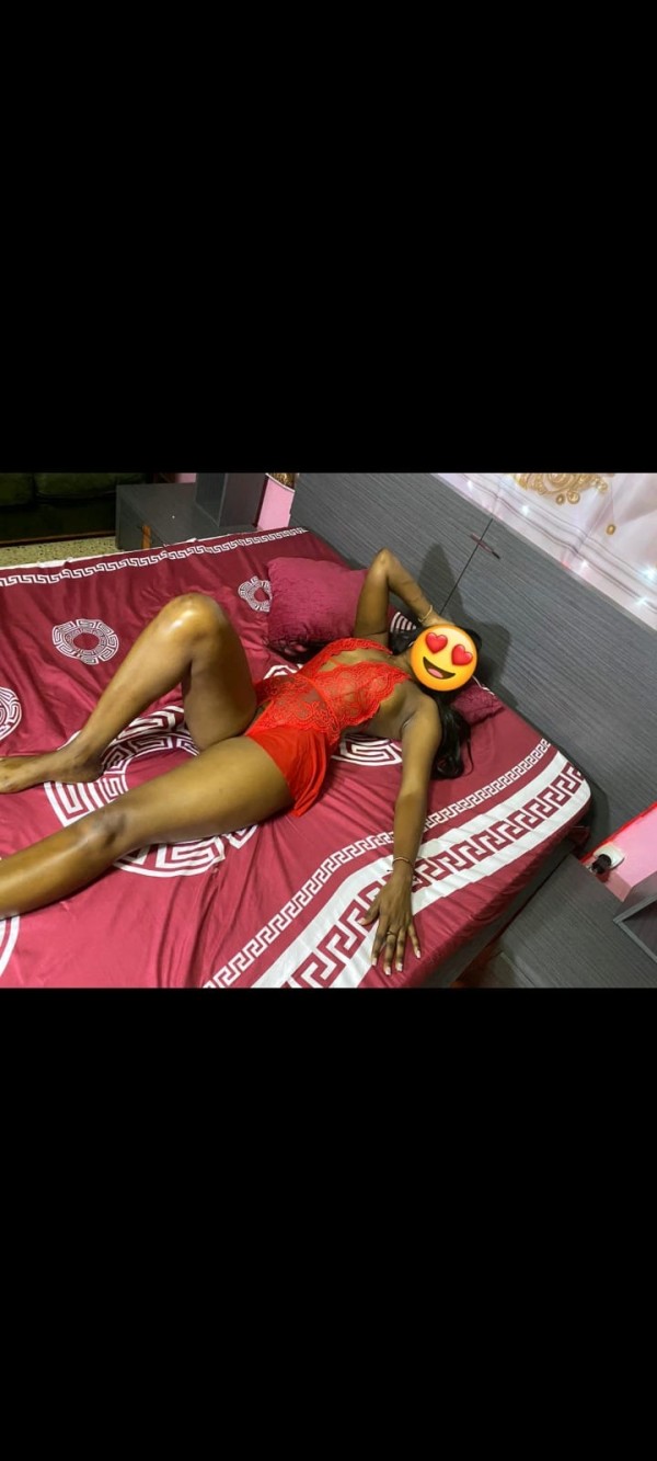 Hola bb estoy de paso por tu zona háblame para más información