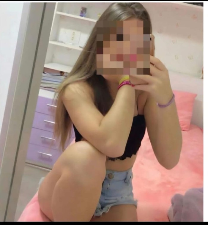 NATHY, MAMASITA PARAGUAYA DE CINTURA PEQUEÑA