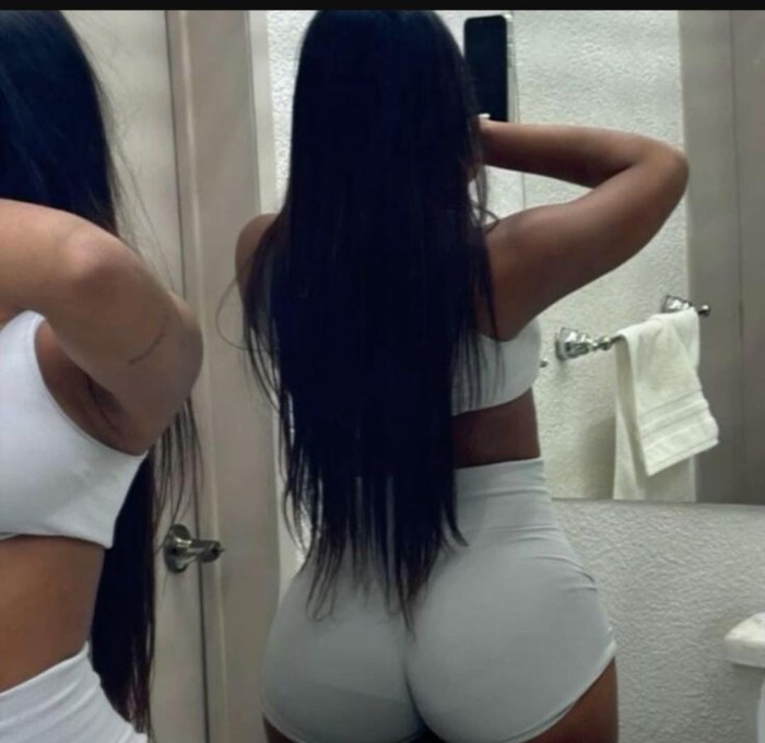 Nicol 28 años, colombiana ardiente en Mahón