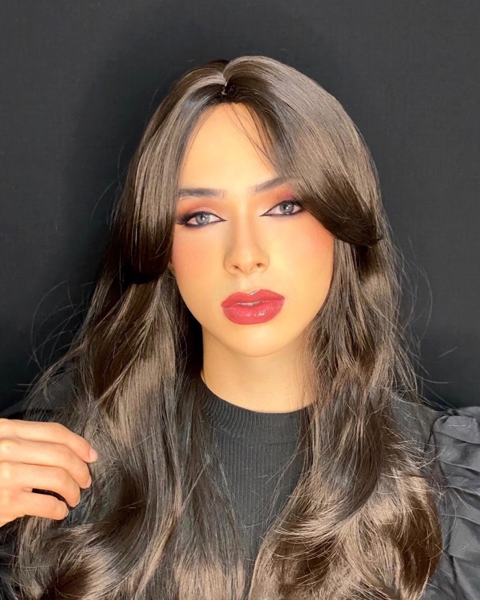 SOFIA PRECIOSA CHICA VERSÁTIL Y FEMENINA