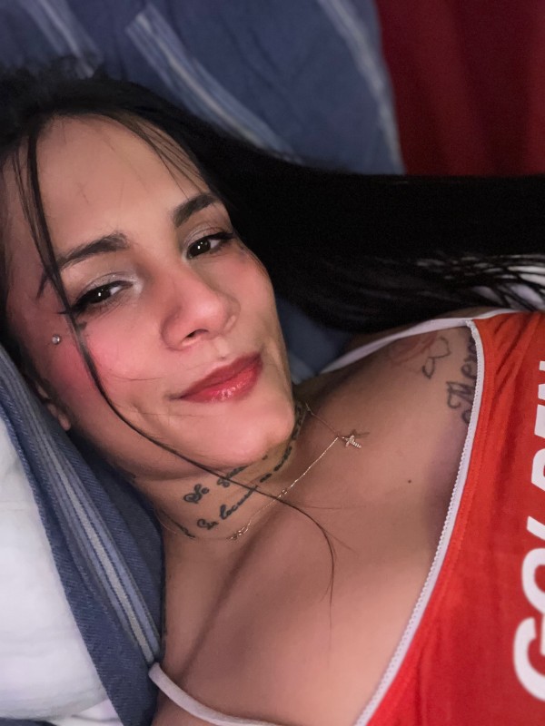 Flaca hermosa de vuelta muy morbosa