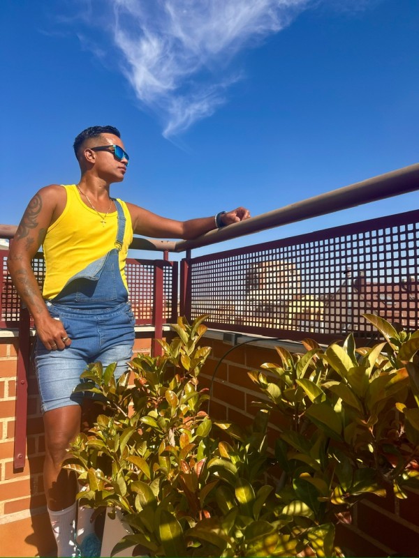 Escort ¡¡¡fotos reales!!! tiene educado y agradable para momentos inolvidab