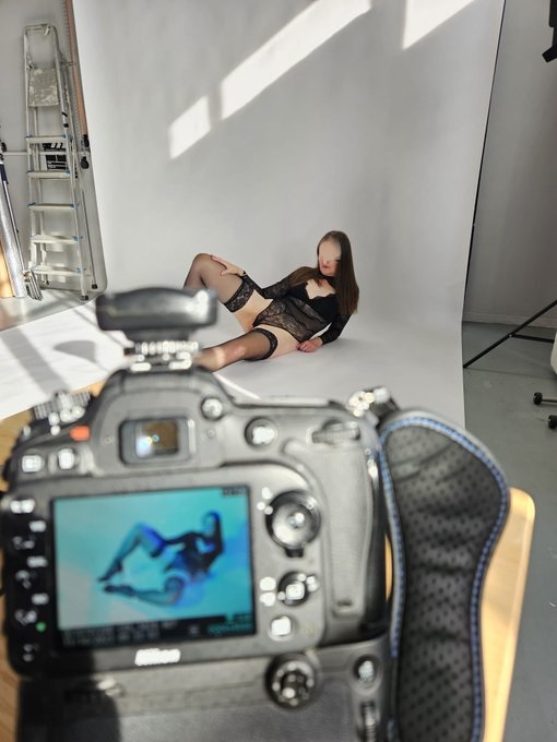 Busco mujeres para crear/vender contenido ONLYFANS