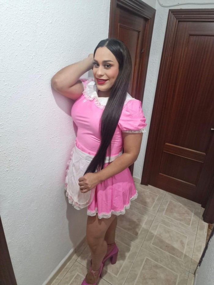 Hola chicos estoy dispuesta a todo solo tu dime