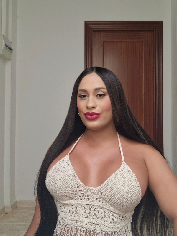 Hola chicos estoy dispuesta a todo solo tu dime