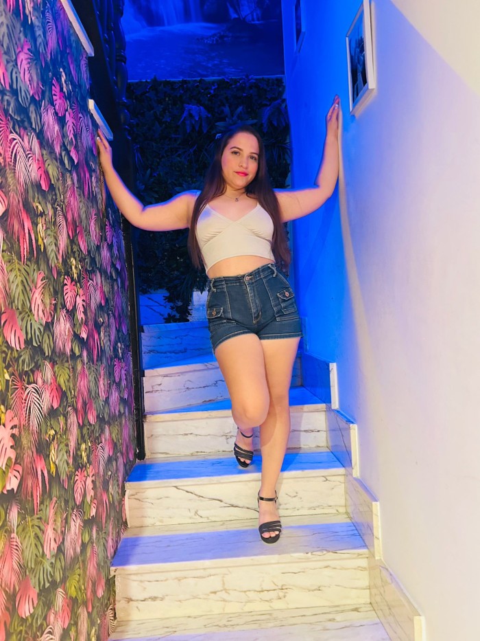 COLOMBIANA MORBOSA Y CACHONDA