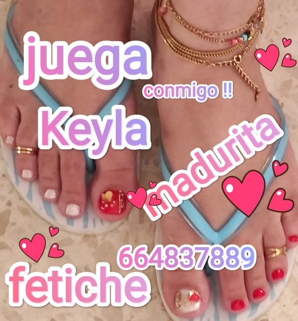 Keyla. Sólo pies