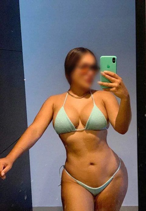 FIESTERAS Y ENCANTADORAS