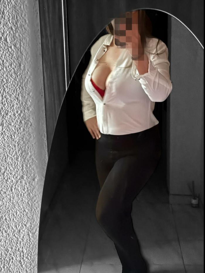 **SOY IDEAL PARA LOS Q BUSCAN MUCHA CURVAS VOLUPT