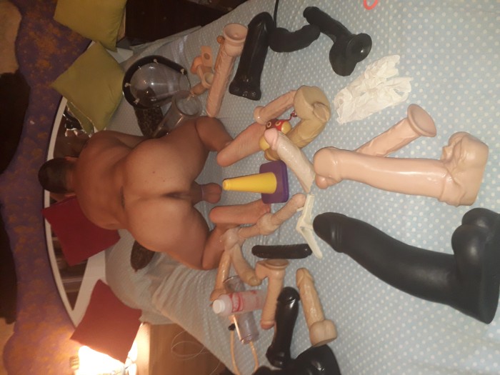 ALEX MASAJES EXPERTO EN DILATACIÓN FIST DILDOS