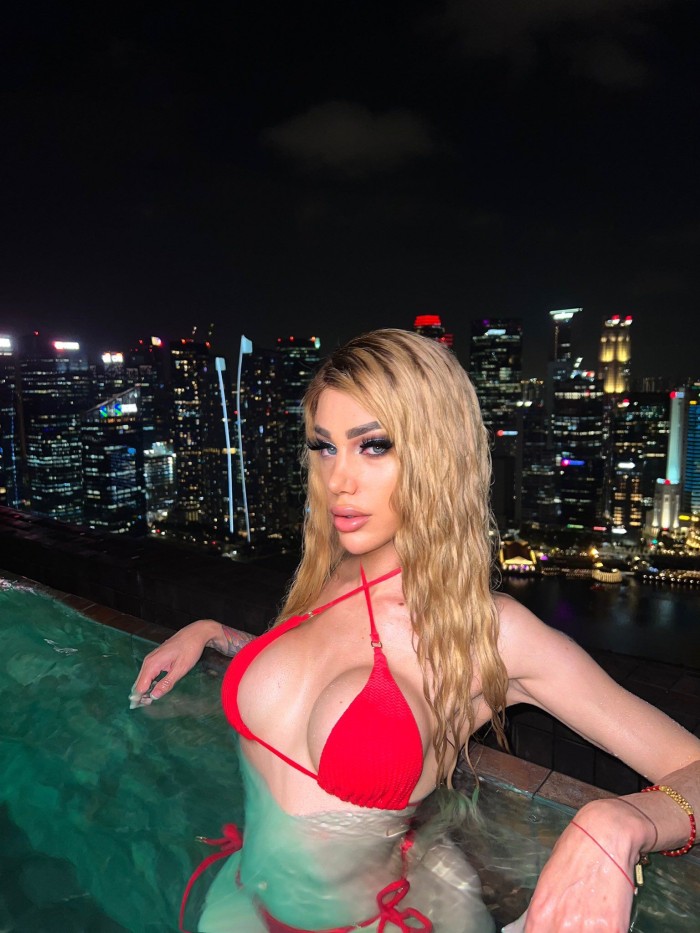 Rubia bella activa o pasiva solo salidas 24h