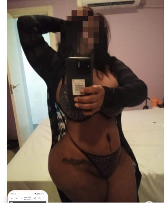 Mulata fiestera independiente guapa y muy divertid