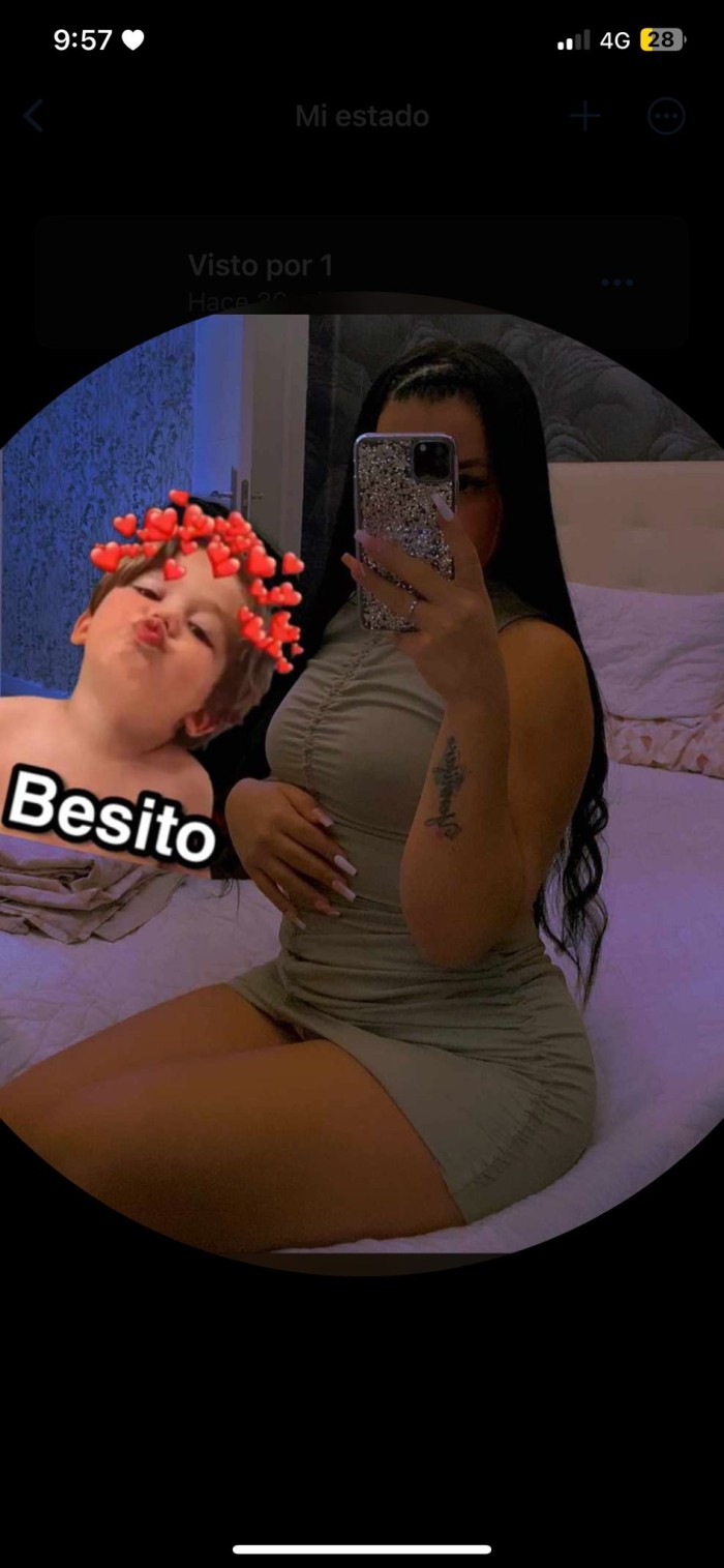 CON EL CLITORIS MOJADITO