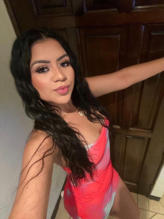 SUPER SQUIRT MUY ENTREGADA Y CACHONDA