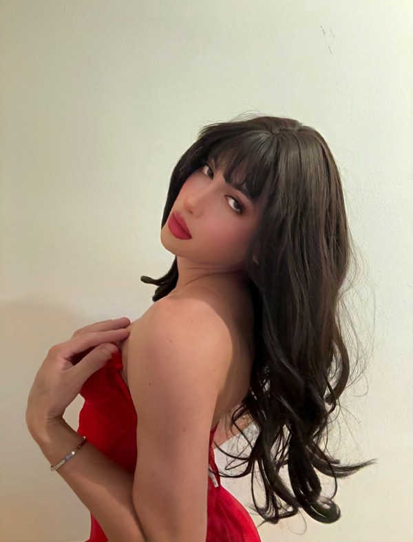 SEXY SOPHIA LATINA POCOS DÍAS.