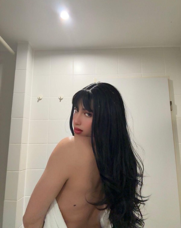 SEXY SOPHIA LATINA POCOS DÍAS.