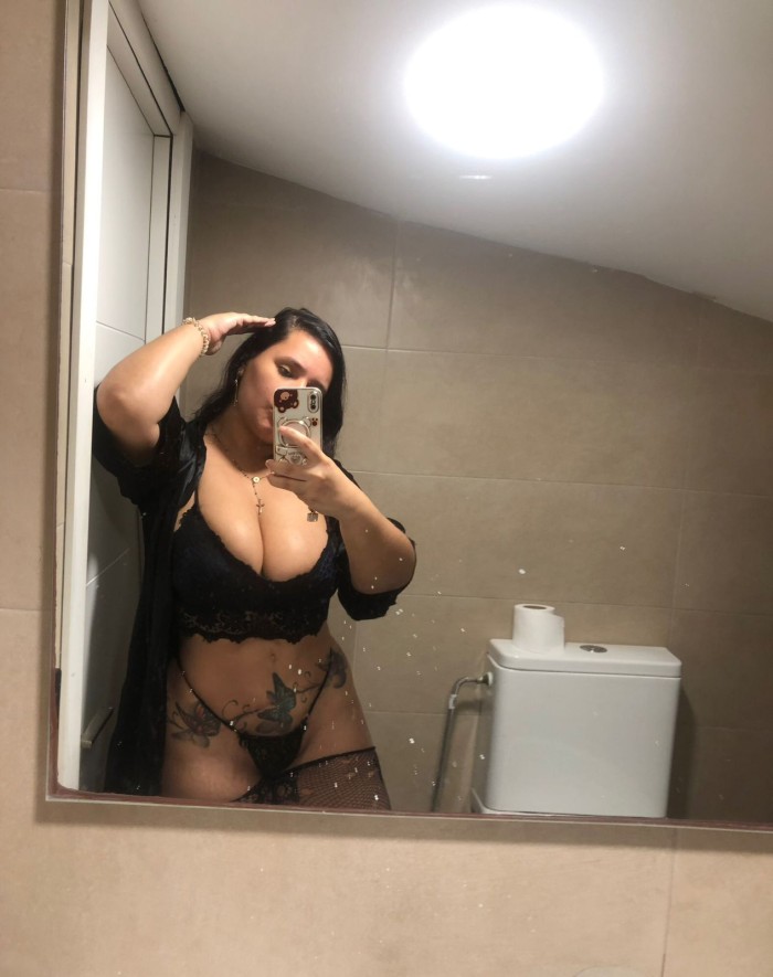 CULO Y TETAS XXXL