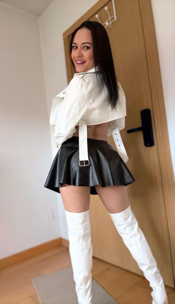 NOVEDAD CHICA MUY REAL NO ME DEJES ESCAPAR PRUEBAME 24H